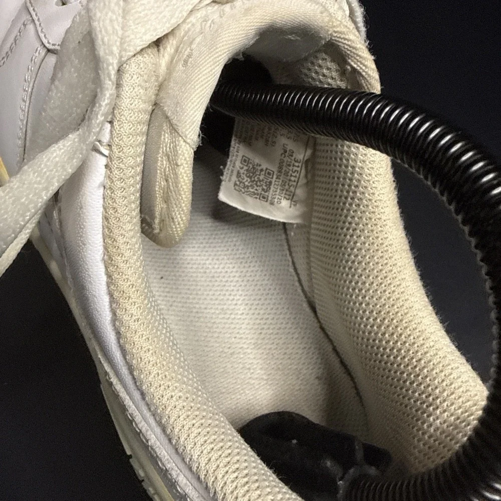 Size 6.5 - Nike Air Force 1 '07 White W